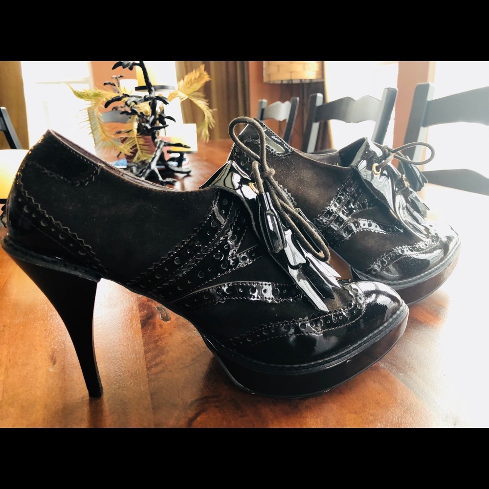 Gucci Women’s Riddle Lace Up Ankle Boot